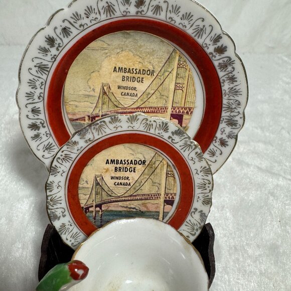 Vintage Souvenir Tea Set W/ Stand Ambassador Bridge Windsor Canada Cup & Saucer - Picture 2 of 6